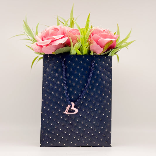 Saco Floral – Design Delicado e Atemporal