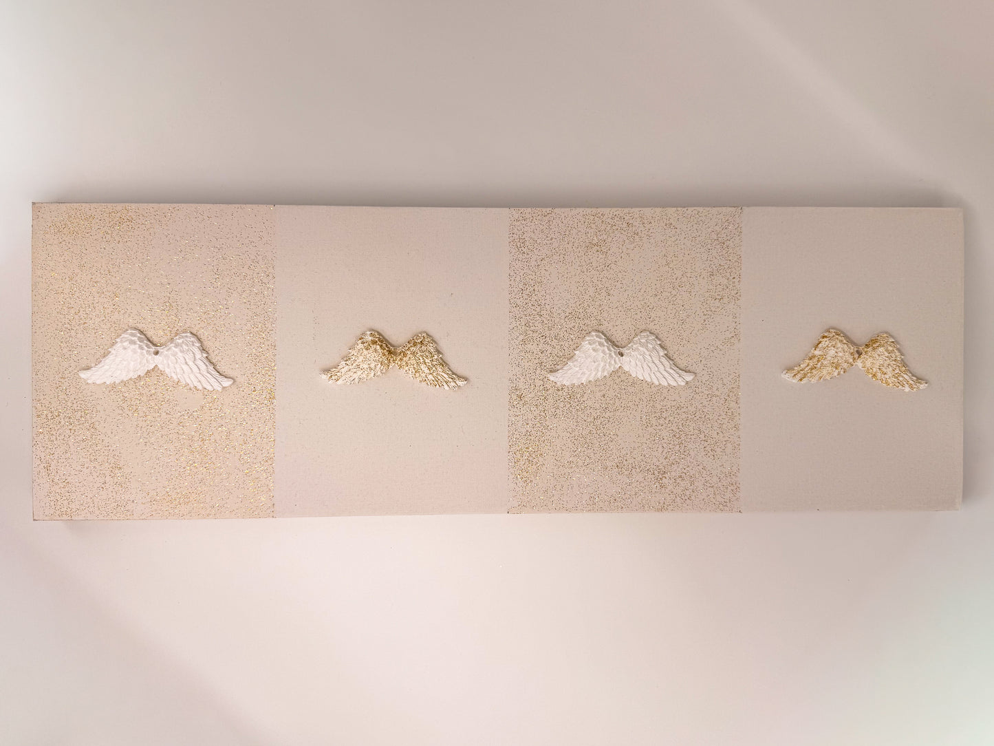 Tela Personalizada com Asas de Anjo – Peça Artesanal Exclusiva